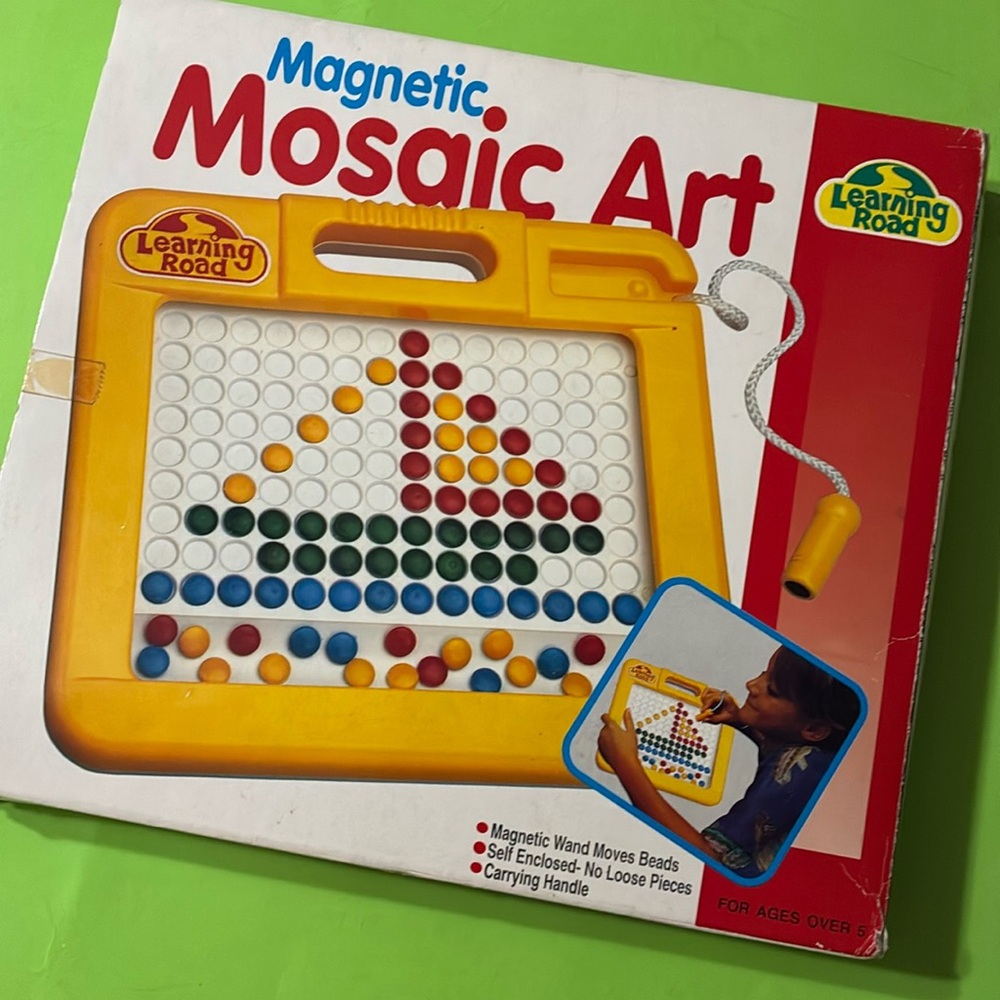 Vintage Learning Road Magnetic Mosaic Art toy